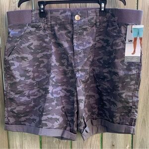 Lee Riders Grey Camo Shorts 18W NWT